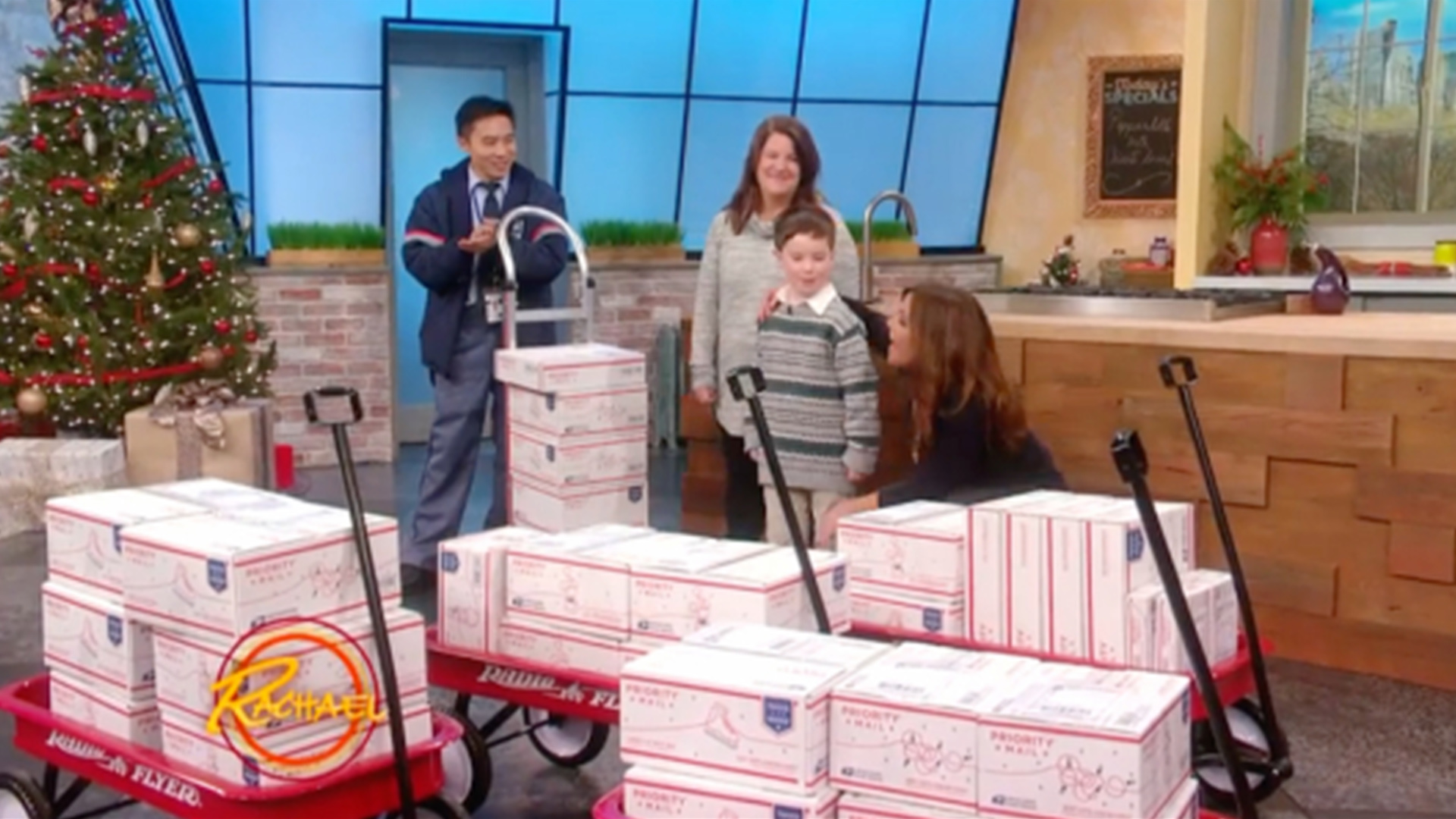 RachaelRayShow_ClassicRedWagon